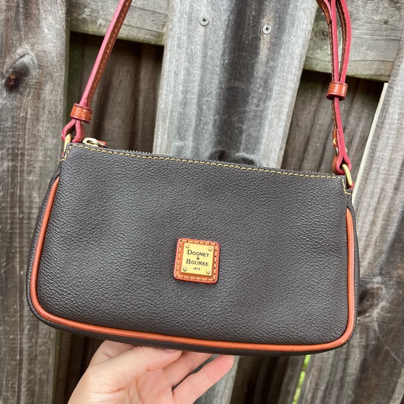 Dooney & Bourke Kirby Lexi Crossbody bag - Picture 3 of 15